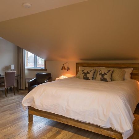 Hotel "Le Suisse" Saint-Donat-de-Montcalm Eksteriør bilde